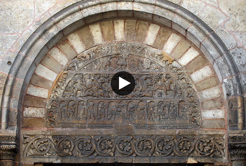Video: Tympanum of Saint Ursin de Bourges